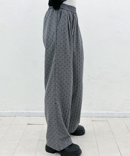 Mejoul（メジュール）の「ハートストライプ柄イージーパンツ（その他パンツ・レディース・ライトグレー/ブラウン/グレー・M/L）」の22枚目の写真