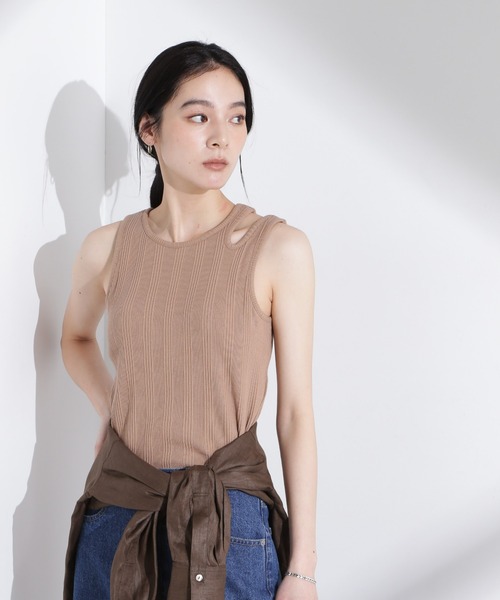 NANO universe（ナノユニバース）の「ランダムリブカップ付きスラッシュタンクトップ（タンクトップ・レディース・ブラック/ホワイト/キャメル・S/M）」の8枚目の写真