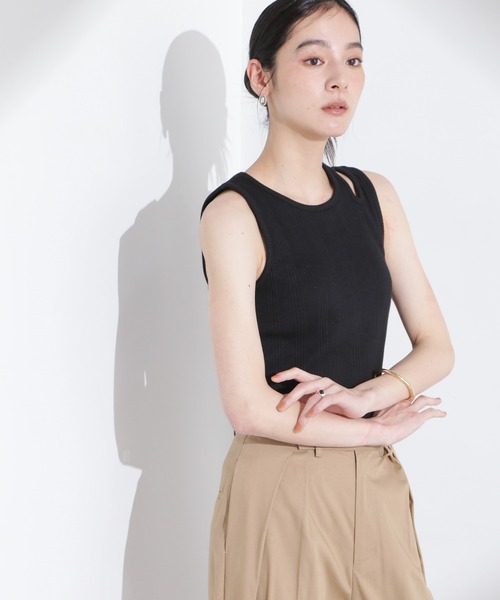 NANO universe（ナノユニバース）の「ランダムリブカップ付きスラッシュタンクトップ（タンクトップ・レディース・ブラック/ホワイト/キャメル・S/M）」の21枚目の写真