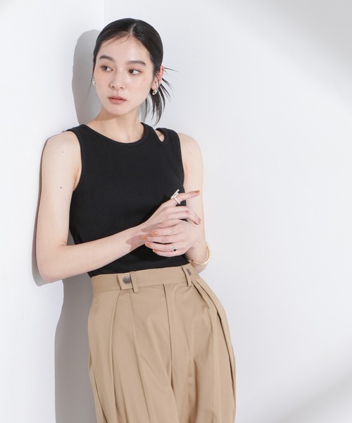 NANO universe（ナノユニバース）の「ランダムリブカップ付きスラッシュタンクトップ（タンクトップ・レディース・ブラック/ホワイト/キャメル・S/M）」の22枚目の写真