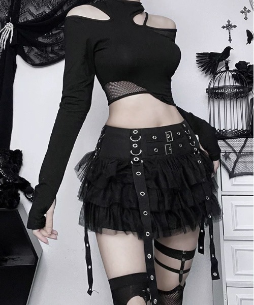 .KOM（ドットコム）の「『.KOM/ドットケーオーエム』Dカンフリルスカート【Y】【CN】（スカート・レディース・ブラック・S）」の5枚目の写真