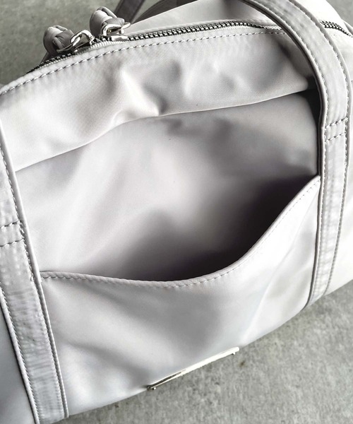 classicalelf（クラシカルエルフ）の「軽い・入る・かわいい。三拍子そろった万能バッグ。ロゴプレート使いリボンミニボストンバッグ（ハンドバッグ・レディース・ライトグレー/ブラック・ONE SIZE）」の18枚目の写真