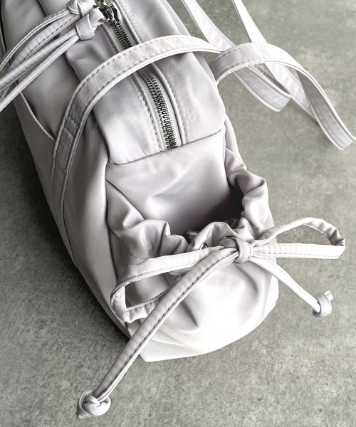 セール】軽い・入る・かわいい。三拍子そろった万能バッグ。ロゴ