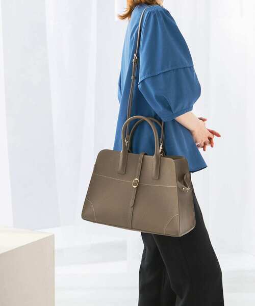 URBAN RESEARCH ROSSO WOMEN（アーバンリサーチ　ロッソ）の「ベルト付ステッチトートバッグ（トートバッグ・レディース・グレー系その他/キャメル・-）」の3枚目の写真