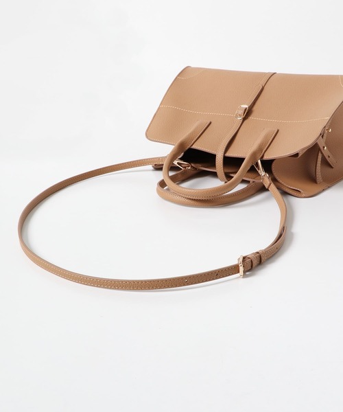 URBAN RESEARCH ROSSO WOMEN（アーバンリサーチ　ロッソ）の「ベルト付ステッチトートバッグ（トートバッグ・レディース・グレー系その他/キャメル・-）」の8枚目の写真