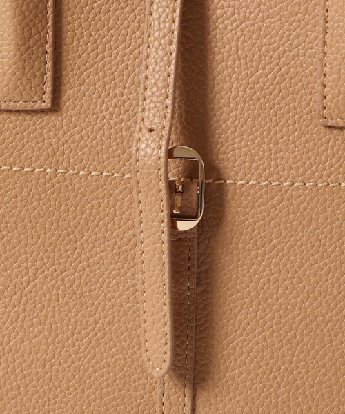 URBAN RESEARCH ROSSO WOMEN（アーバンリサーチ　ロッソ）の「ベルト付ステッチトートバッグ（トートバッグ・レディース・グレー系その他/キャメル・-）」の9枚目の写真
