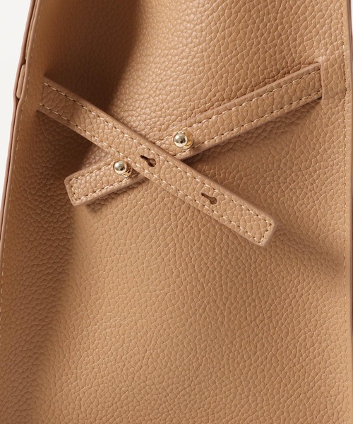 URBAN RESEARCH ROSSO WOMEN（アーバンリサーチ　ロッソ）の「ベルト付ステッチトートバッグ（トートバッグ・レディース・グレー系その他/キャメル・-）」の11枚目の写真