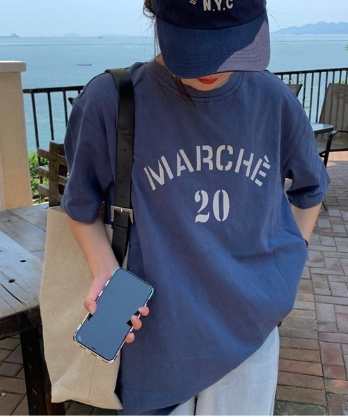 maison de LATIR（メゾンドラティール）の「半袖ロゴTシャツ（Tシャツ/カットソー・レディース・ホワイト/ネイビー・ONESIZE）」の2枚目の写真