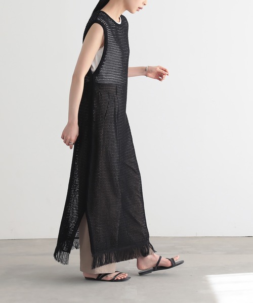 for/c(フォーシー)の「クロシェニットワンピース【サスティナブル】(ワンピース・レディース・アイボリー/ブラック・M/L)」の19枚目の写真