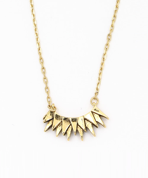 SCALA（スカラ）の「【SCALA/スカラ】SUN三角ネックレス/made in JAPAN（日本製）（ネックレス・レディース・ゴールド/アンティークゴールド・FREE）」の3枚目の写真