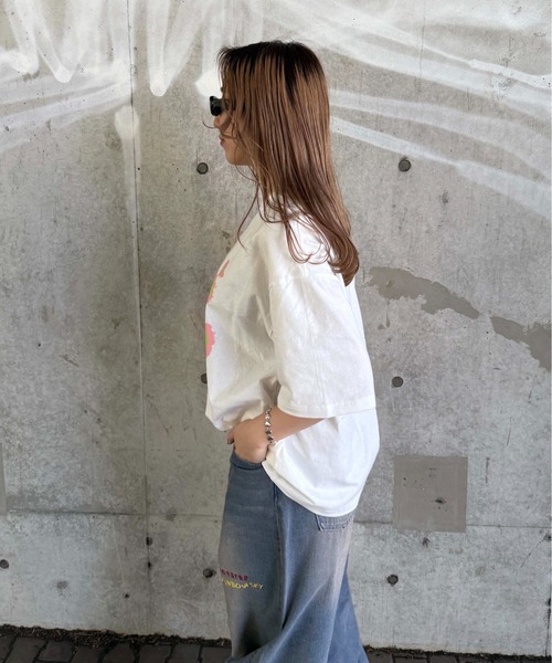 sedacle(セダクル)の「グラデグラフィックTシャツ(Tシャツ/カットソー・レディース・チャコールグレー/オフホワイト・LARGE/MEDIUM/SMALL)」の5枚目の写真
