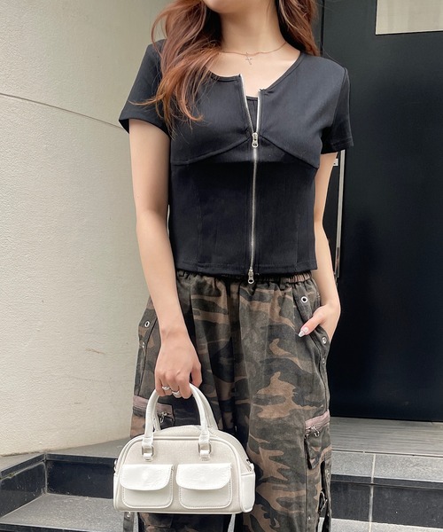 ROGER AND RAW（ロジャーアンドロウ）の「[2点セット]キャミソール＆フロントジップTシャツセット（アンサンブル・レディース・ホワイト/ブラック/グレー・FREE）」の16枚目の写真