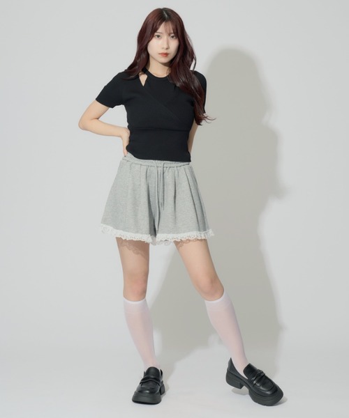 JilLA(ジルア)の「Frill Sweat Short Pnats / フリルスウェットショートパンツ(スウェットパンツ・レディース・ブラック/グレー/ホワイト・FREE)」の4枚目の写真