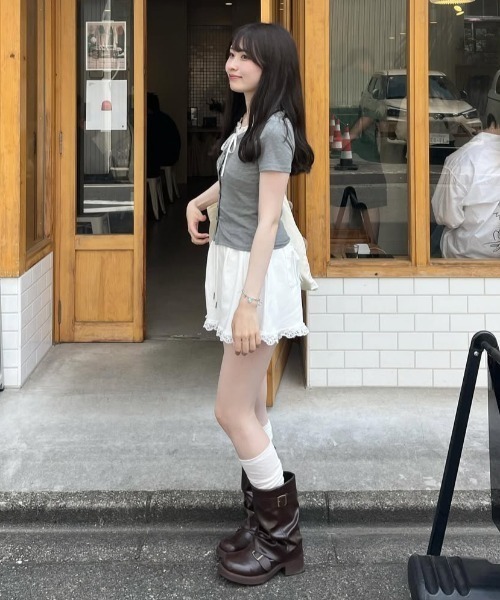 JilLA(ジルア)の「Frill Sweat Short Pnats / フリルスウェットショートパンツ(スウェットパンツ・レディース・ブラック/グレー/ホワイト・FREE)」の22枚目の写真