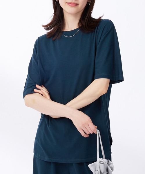 BELLUNA PLUS(ベルーナ)の「ひんやり!綿混裾ラウンドプルオーバー(Tシャツ/カットソー・レディース・チャコール/ターコイズブルー・MEDIUM/LARGE/X-LARGE)」の2枚目の写真