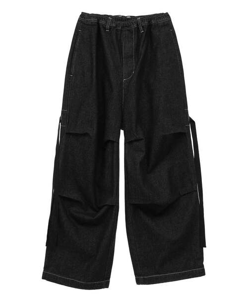 CONVERSE TOKYO(コンバーストウキョウ)の「DENIM WIDE CARGO PANTS(デニムパンツ・レディース・インディゴブルー/ブラック/グレー・MEDIUM/SMALL)」の2枚目の写真