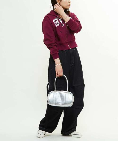 CONVERSE TOKYO(コンバーストウキョウ)の「DENIM WIDE CARGO PANTS(デニムパンツ・レディース・インディゴブルー/ブラック/グレー・MEDIUM/SMALL)」の5枚目の写真