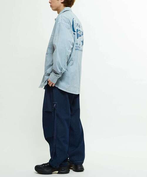 CONVERSE TOKYO(コンバーストウキョウ)の「DENIM WIDE CARGO PANTS(デニムパンツ・レディース・インディゴブルー/ブラック/グレー・MEDIUM/SMALL)」の13枚目の写真