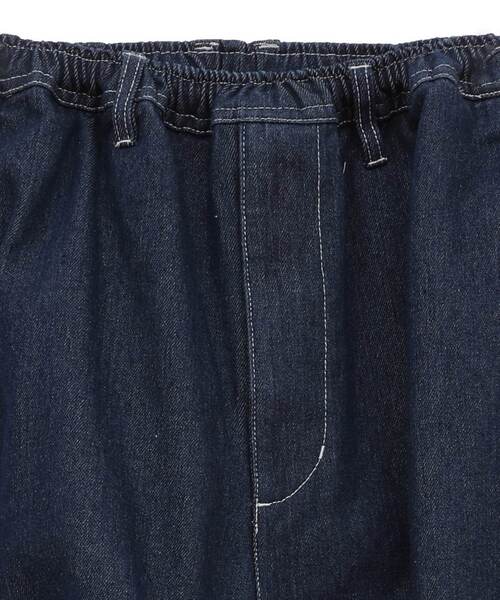 CONVERSE TOKYO(コンバーストウキョウ)の「DENIM WIDE CARGO PANTS(デニムパンツ・レディース・インディゴブルー/ブラック/グレー・MEDIUM/SMALL)」の20枚目の写真