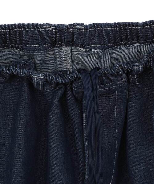 CONVERSE TOKYO(コンバーストウキョウ)の「DENIM WIDE CARGO PANTS(デニムパンツ・レディース・インディゴブルー/ブラック/グレー・MEDIUM/SMALL)」の22枚目の写真