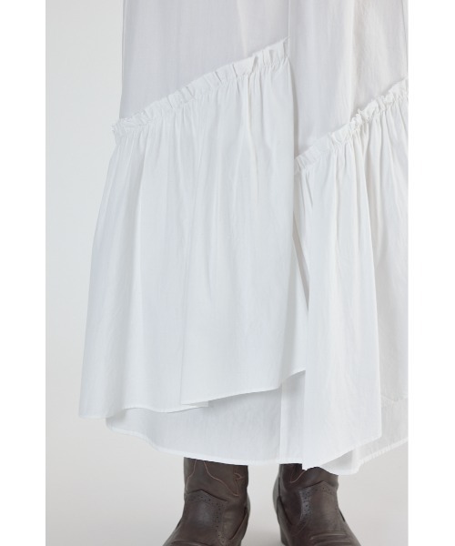 RODEO CROWNS WIDE BOWL（ロデオクラウンズワイドボウル）の「アシンメトリーギャザースカート（スカート・レディース・ブラック/カーキ/オフホワイト・FREE）」の4枚目の写真