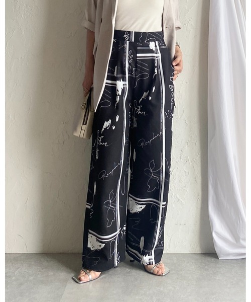 She's Closet(シーズクローゼット)の「花柄フラワープリント&アート柄ストレートセミワイドパンツ/イージーパンツ(その他パンツ・レディース・ベージュ系その他/ベージュ/ネイビー/ブルー系その他/ブラック系その他/ブラック・FREE)」の15枚目の写真