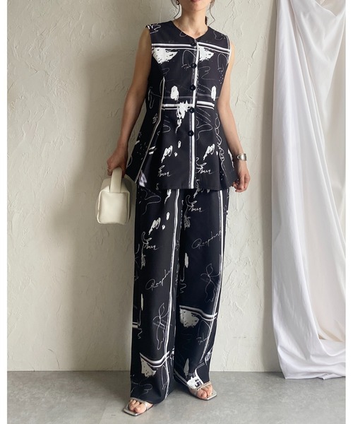 She's Closet(シーズクローゼット)の「花柄フラワープリント&アート柄ストレートセミワイドパンツ/イージーパンツ(その他パンツ・レディース・ベージュ系その他/ベージュ/ネイビー/ブルー系その他/ブラック系その他/ブラック・FREE)」の18枚目の写真