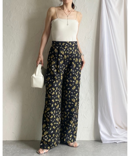 She's Closet(シーズクローゼット)の「花柄フラワープリント&アート柄ストレートセミワイドパンツ/イージーパンツ(その他パンツ・レディース・ベージュ系その他/ベージュ/ネイビー/ブルー系その他/ブラック系その他/ブラック・FREE)」の12枚目の写真