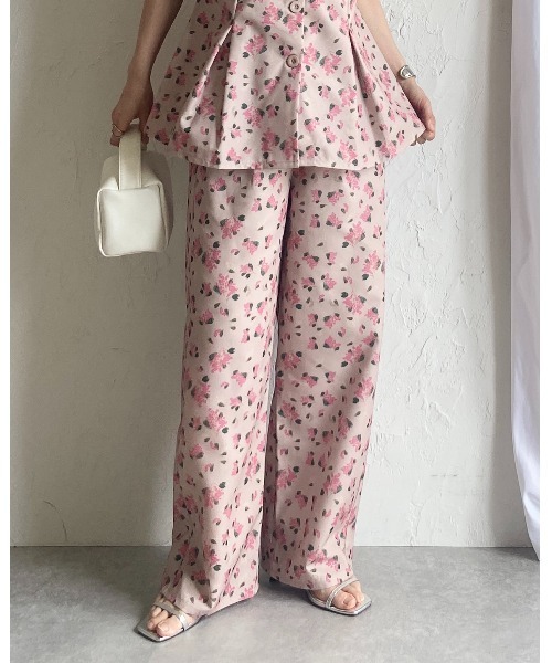 She's Closet(シーズクローゼット)の「花柄フラワープリント&アート柄ストレートセミワイドパンツ/イージーパンツ(その他パンツ・レディース・ベージュ系その他/ベージュ/ネイビー/ブルー系その他/ブラック系その他/ブラック・FREE)」の13枚目の写真