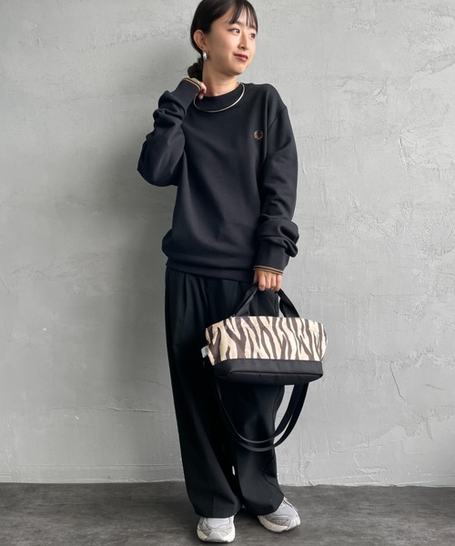 FRED PERRY/フレッドペリー] ワンポイントロゴ刺繍 クルーネック