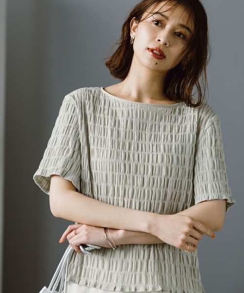 studio CLIP（スタディオクリップ）の「ボートネックシャーリングTブラウス（シャツ/ブラウス・レディース・ブラウン/ライトグリーン/オフホワイト/ブラック・FREE）」の4枚目の写真