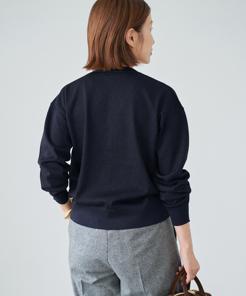 IENA（イエナ）の「LEVITA Vネックカーディガン（カーディガン/ボレロ・レディース・レッド/ゴールド/ネイビー・FREE）」の5枚目の写真