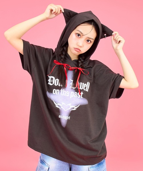 ANAP GiRL(アナップガール)の「ネコミミリング付 スーパービッグ ミニ裏毛 トップス(パーカー・キッズ・ブラック/ライトグレー・M/S/XS)」の2枚目の写真