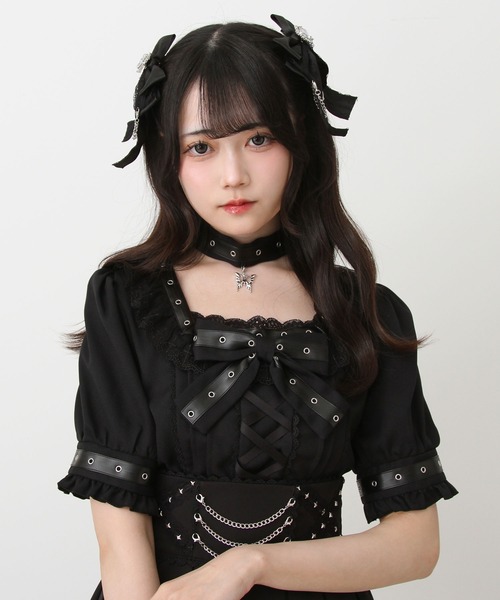 DearMyLove(ディアマイラブ)の「蝶々チャームチョーカーレースアップハトメブレードブラウス(シャツ/ブラウス・レディース・パープル/ホワイト/ボルドー/ブラック・3L/LARGE/MEDIUM/LL)」の9枚目の写真