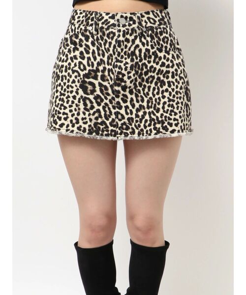 EMODA（エモダ）の「ボックスミニスカート（スカート・レディース・ブルー/ブラウン/ブラック/アイボリー/ベージュ・MEDIUM/SMALL）」の2枚目の写真