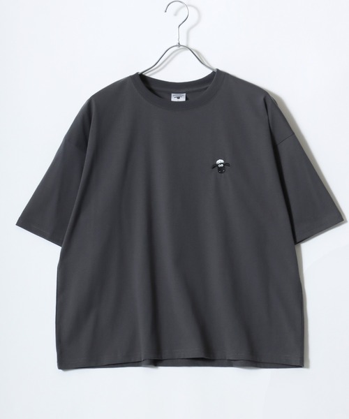 MARUKAWA（マルカワ）の「Shaun the Sheep/ひつじのショーン ワンポイント刺繍 バックプリント ポケット付き ワイドシルエット半袖Tシャツ（Tシャツ/カットソー・レディース・レッド/オフホワイト/イエロー/サックスブルー/カーキ/アッシュグレー/ネイビー/チャコール・M/L）」の19枚目の写真