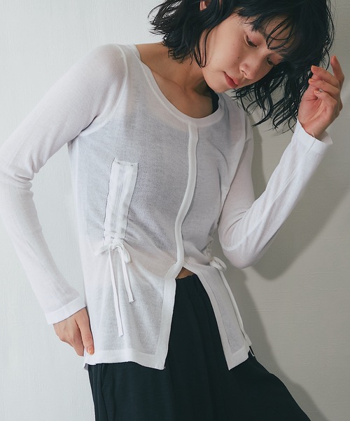 ANOTHER S(アナザーエス)の「フロントスリット長袖シアートップス(Tシャツ/カットソー・レディース・ベージュ/ホワイト/ブラック・FREE)」の2枚目の写真