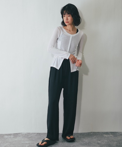 ANOTHER S(アナザーエス)の「フロントスリット長袖シアートップス(Tシャツ/カットソー・レディース・ベージュ/ホワイト/ブラック・FREE)」の8枚目の写真
