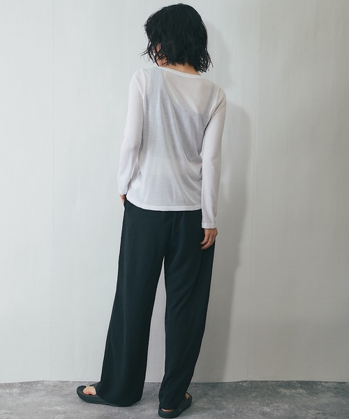 ANOTHER S(アナザーエス)の「フロントスリット長袖シアートップス(Tシャツ/カットソー・レディース・ベージュ/ホワイト/ブラック・FREE)」の6枚目の写真