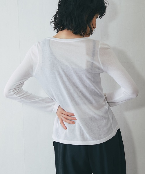 ANOTHER S(アナザーエス)の「フロントスリット長袖シアートップス(Tシャツ/カットソー・レディース・ベージュ/ホワイト/ブラック・FREE)」の9枚目の写真