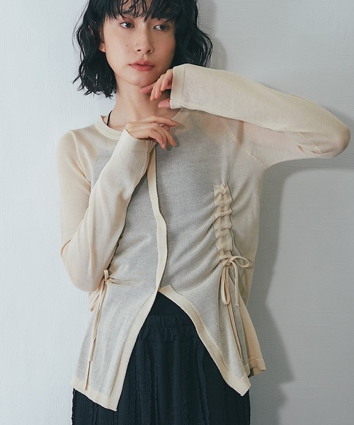 ANOTHER S(アナザーエス)の「フロントスリット長袖シアートップス(Tシャツ/カットソー・レディース・ベージュ/ホワイト/ブラック・FREE)」の20枚目の写真