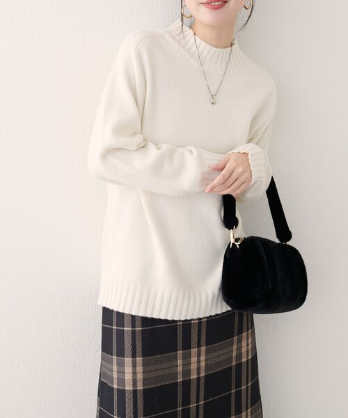 natural couture（ナチュラルクチュール）の「ウール＆リサイクルポリブレンドニットプルオーバー（ニット/セーター・レディース・サックスブルー/ピンク系その他/チャコールグレー/オフホワイト/レッド/モカ/ブラック・FREE）」の2枚目の写真