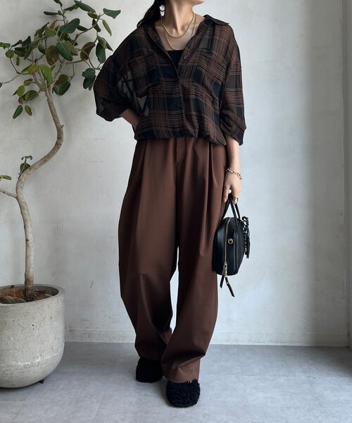 DouDou（ドゥドゥ）の「シアーチェックドロストシャツ（シャツ/ブラウス・レディース・ブラック/ベージュ・FREE）」の6枚目の写真