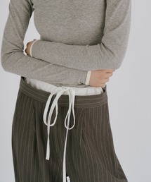 duei（デュイ）の「レイヤードウエストピンストライプパンツ（スラックス）」