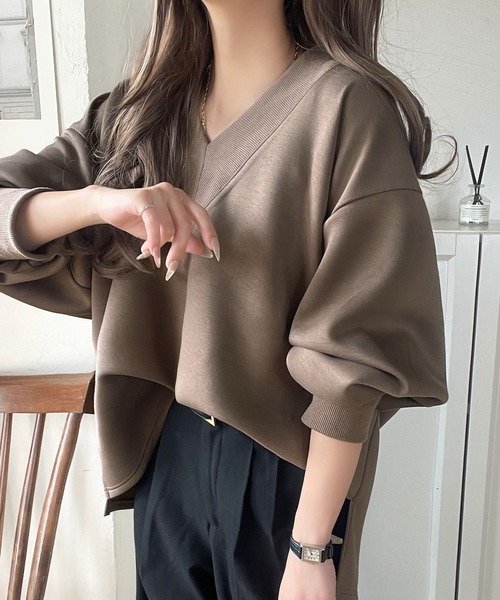 classicalelf（クラシカルエルフ）の「「大人の余裕感」をまとえる！Vネックダンボールカットソー（長袖）（スウェット・レディース・グレイッシュベージュ/ブラウン/杢グレー/ブルー/チャコール・X-LARGE/SMALL/MEDIUM/LARGE）」の11枚目の写真