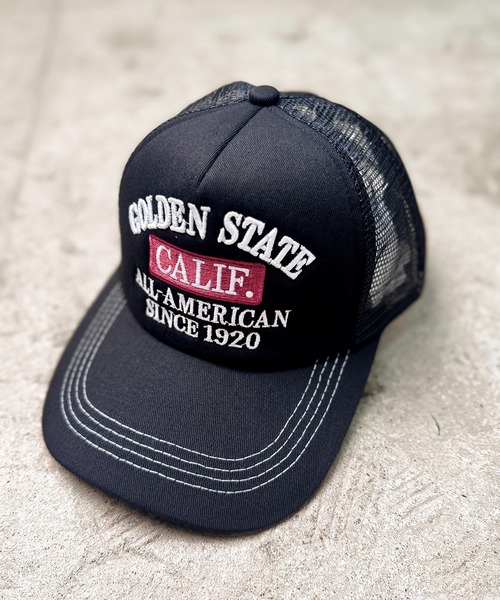 CALIFORNIA OUTFITTERS(カリフォルニア アウトフィッターズ)の「7E19 CALIF ロゴメッシュキャップ ツートン(キャップ・メンズ・ブラック/ホワイト・ONESIZE)」の1枚目の写真
