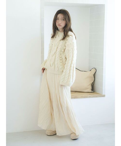 Ungrid(アングリッド)の「ルーズスリーブケーブルニット(ニット/セーター・レディース・ブラウン/アイボリー・FREE)」の5枚目の写真