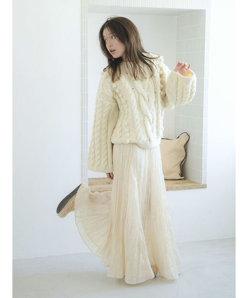 Ungrid(アングリッド)の「ルーズスリーブケーブルニット(ニット/セーター・レディース・ブラウン/アイボリー・FREE)」の6枚目の写真