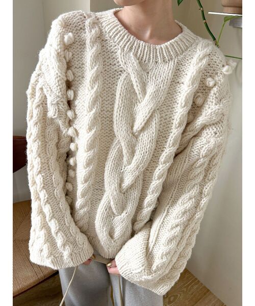Ungrid(アングリッド)の「ルーズスリーブケーブルニット(ニット/セーター・レディース・ブラウン/アイボリー・FREE)」の9枚目の写真
