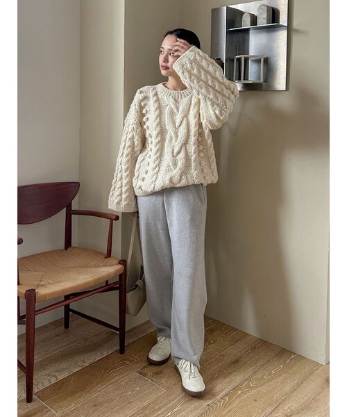 Ungrid(アングリッド)の「ルーズスリーブケーブルニット(ニット/セーター・レディース・ブラウン/アイボリー・FREE)」の10枚目の写真